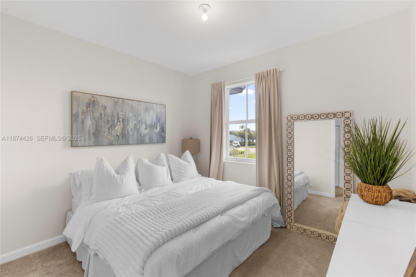 WINDSOR SQUARE - Residential