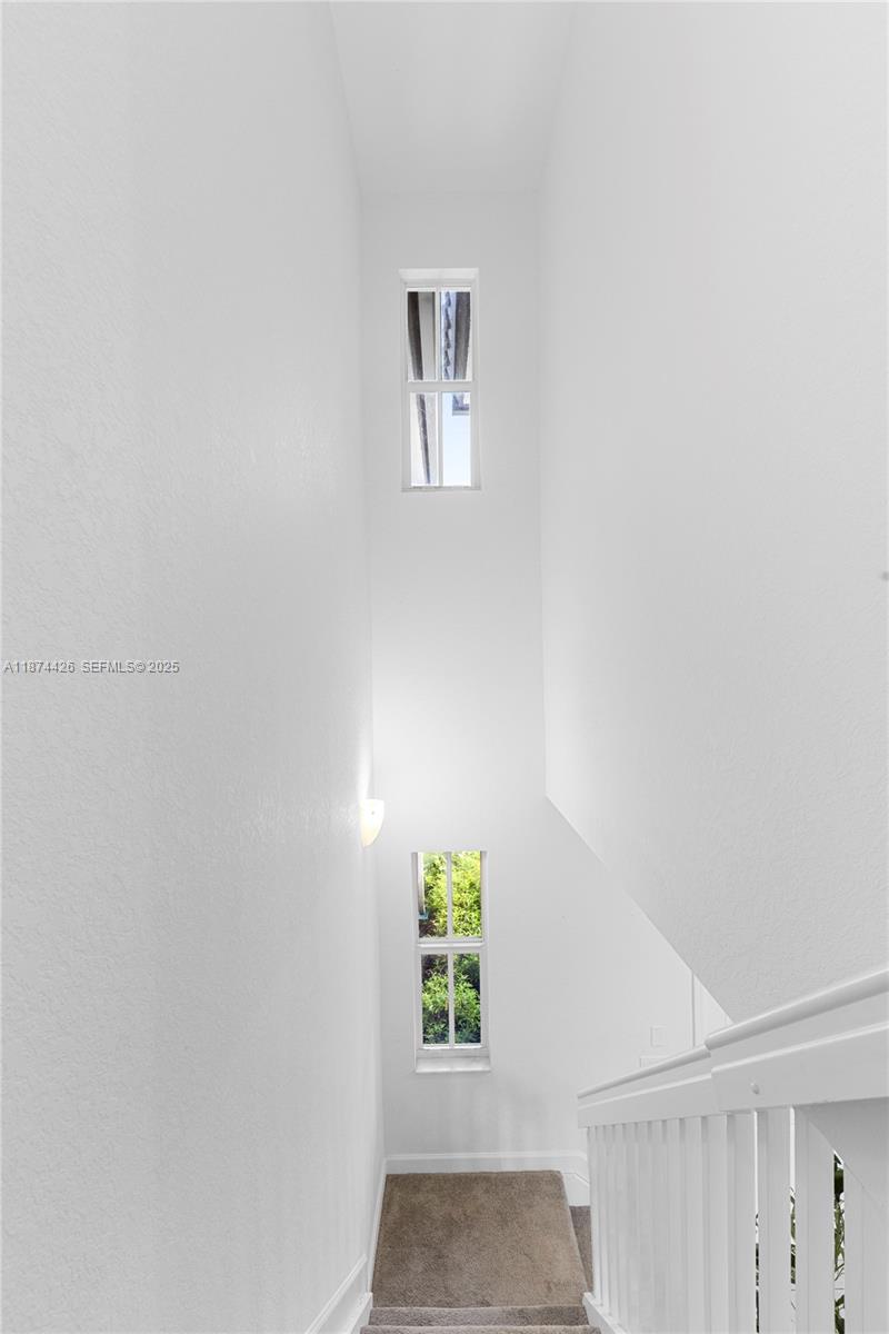 WINDSOR SQUARE - Residential