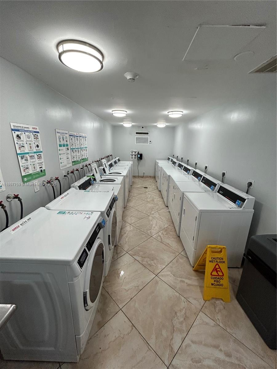 INVERRARY GARDENS CONDO I - Residential