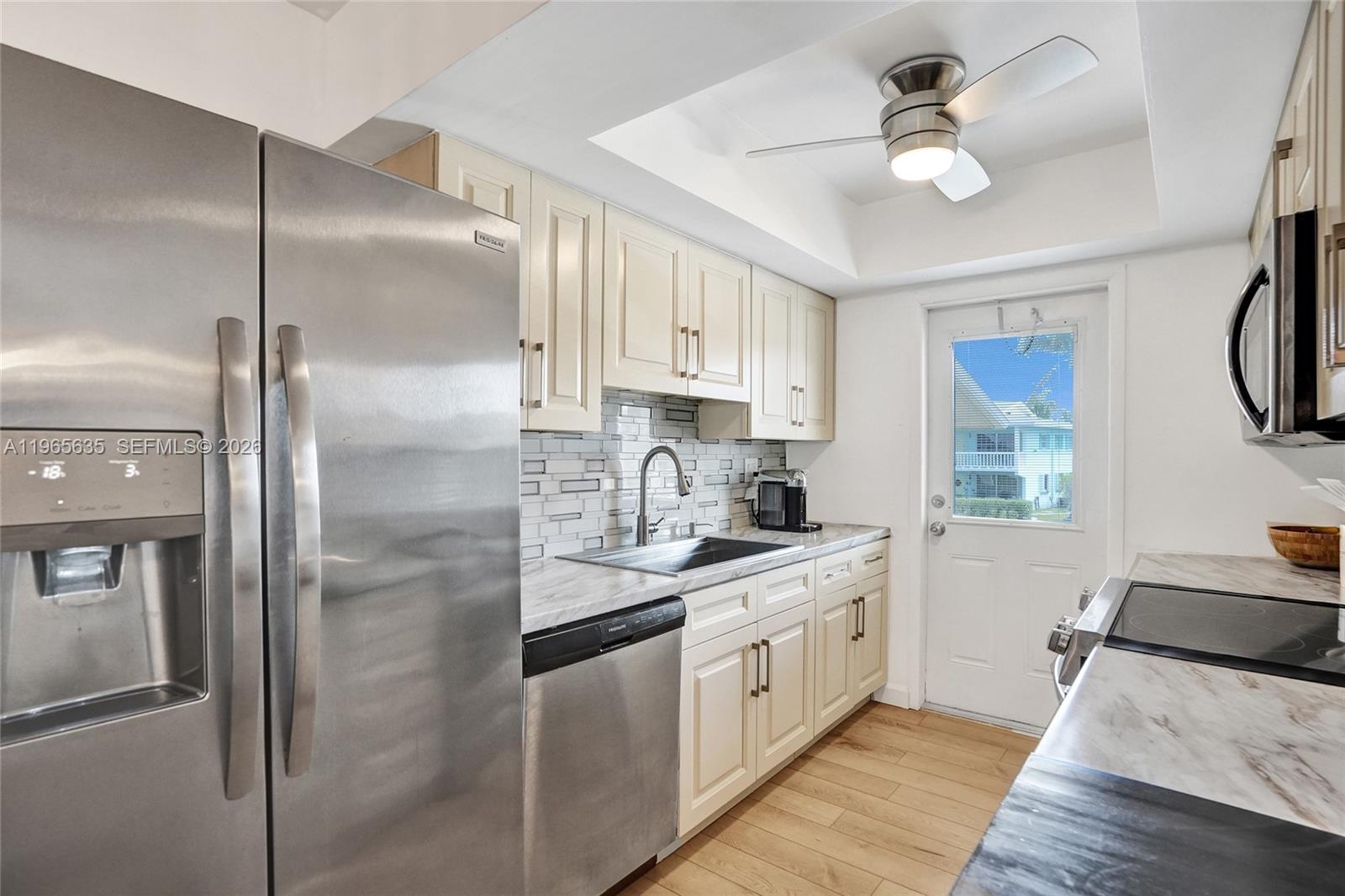 CYPRESS ISLAND 3 CO-OP - Residential