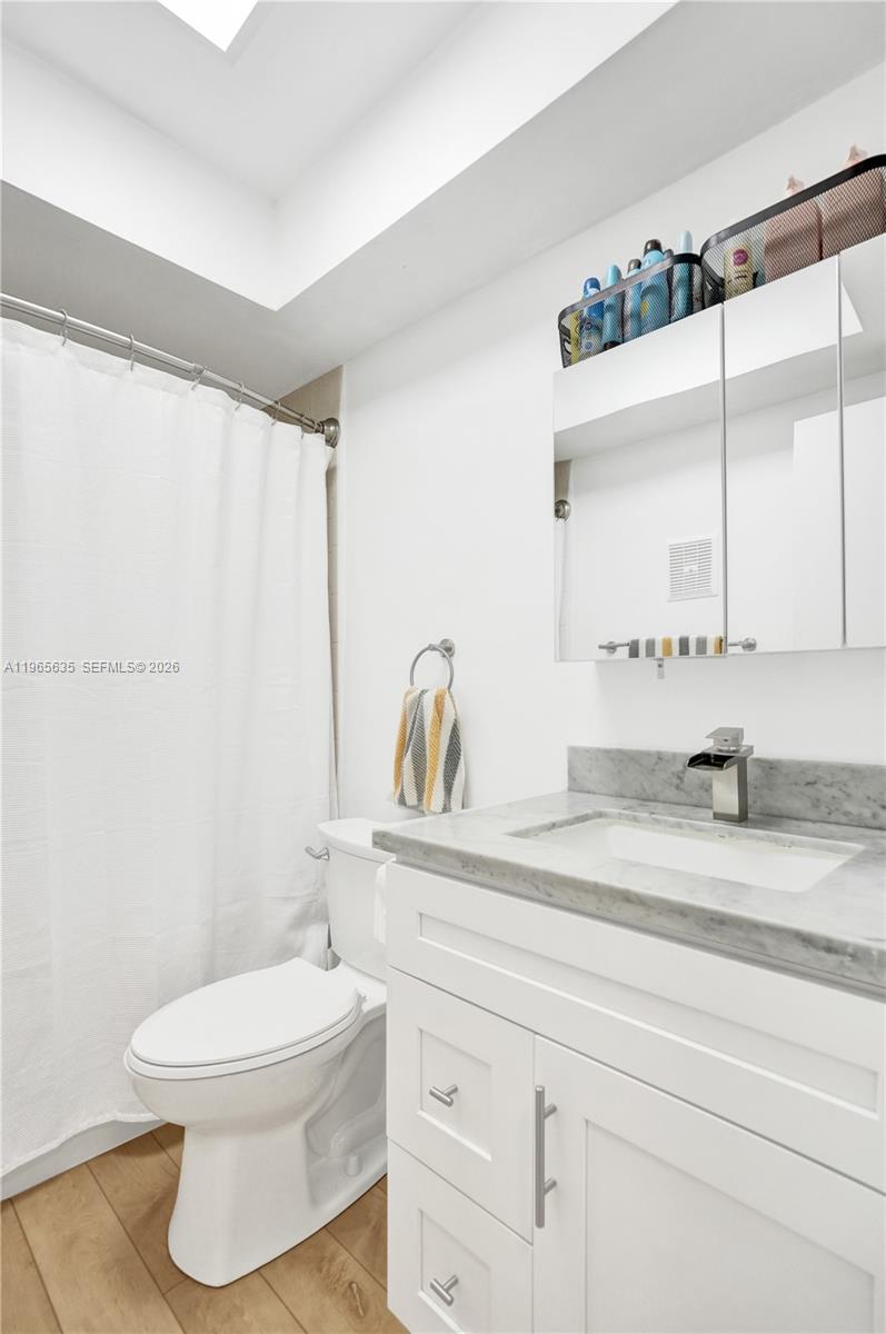 CYPRESS ISLAND 3 CO-OP - Residential