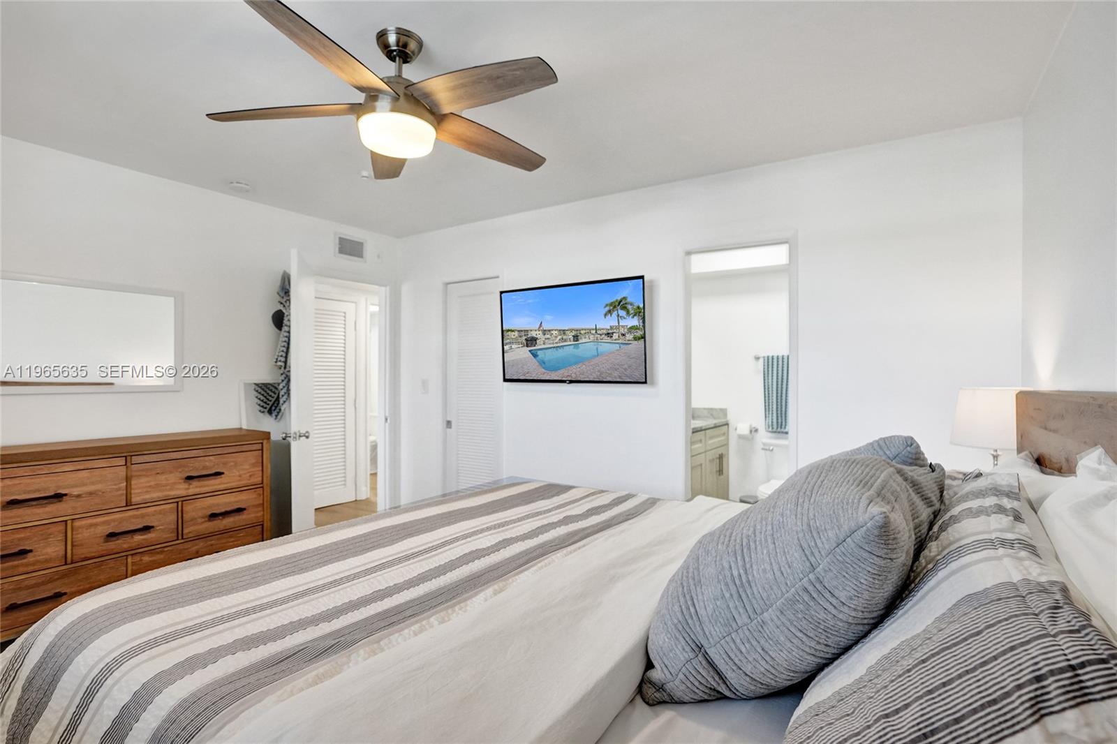 CYPRESS ISLAND 3 CO-OP - Residential