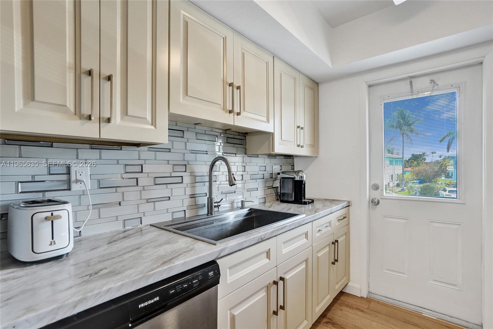 CYPRESS ISLAND 3 CO-OP - Residential