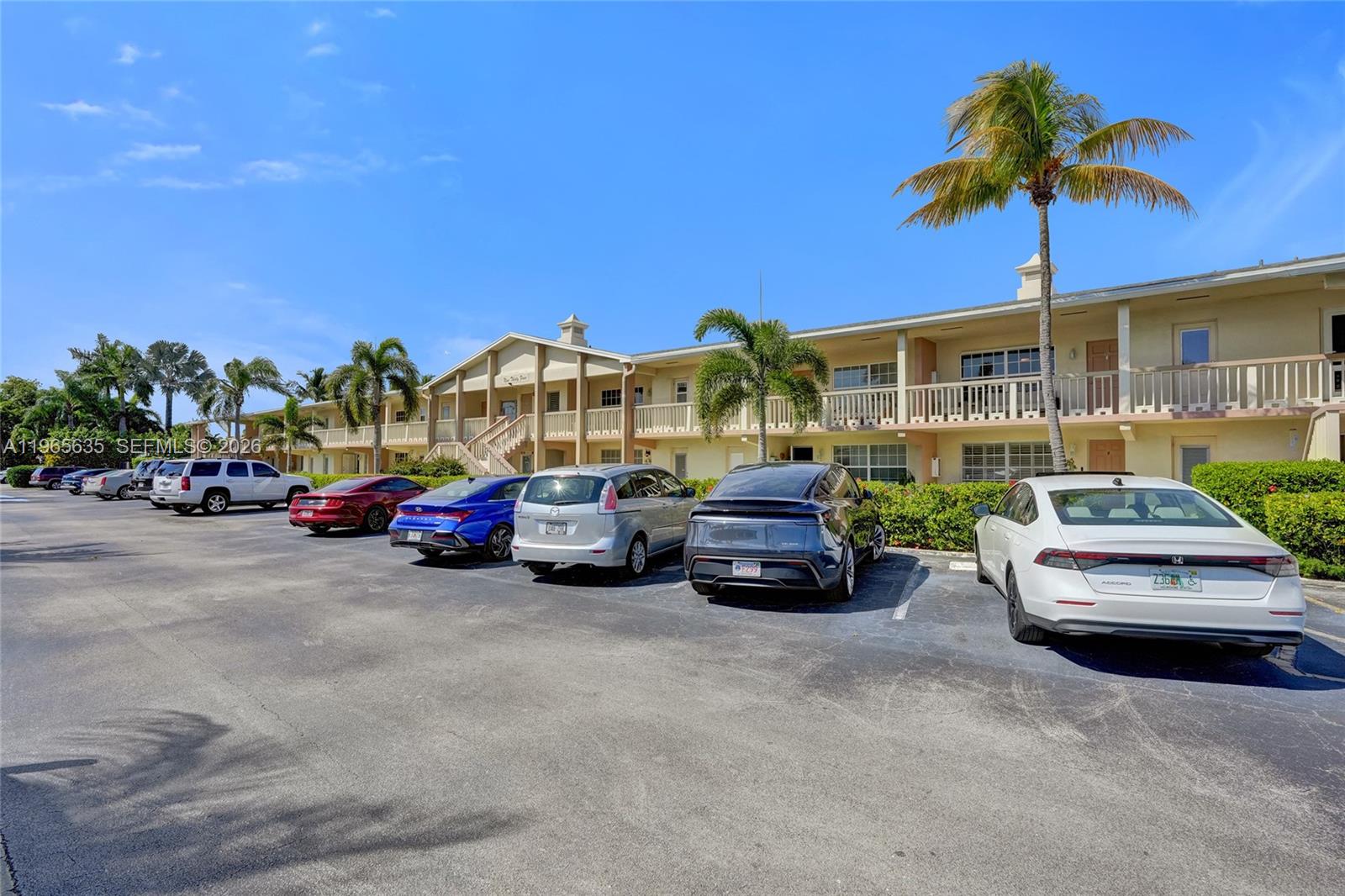 CYPRESS ISLAND 3 CO-OP - Residential