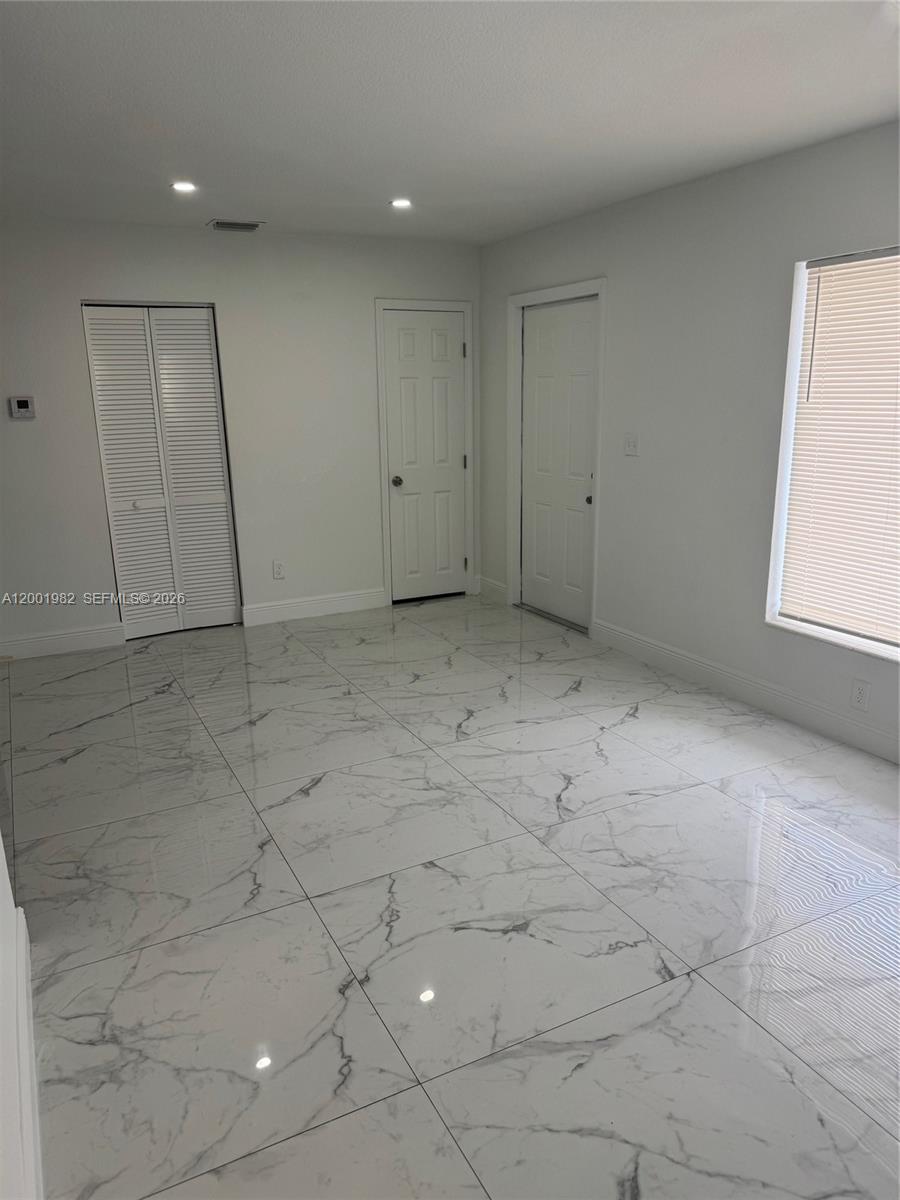 CAROL CITY GDNS 1ST ADDN - Residential Lease
