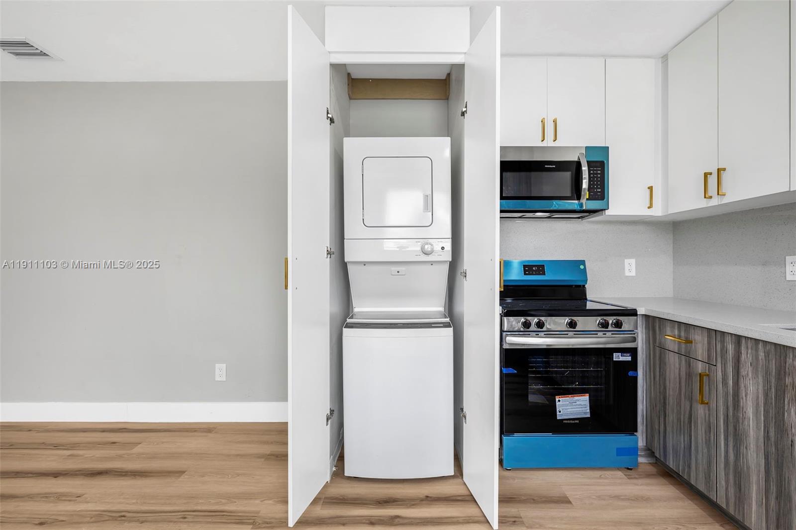 BIRD RD HIGHLANDS - Residential Income