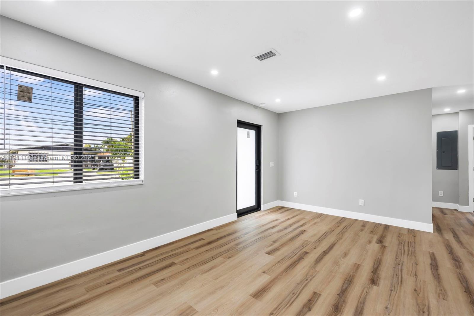 BIRD RD HIGHLANDS - Residential Income