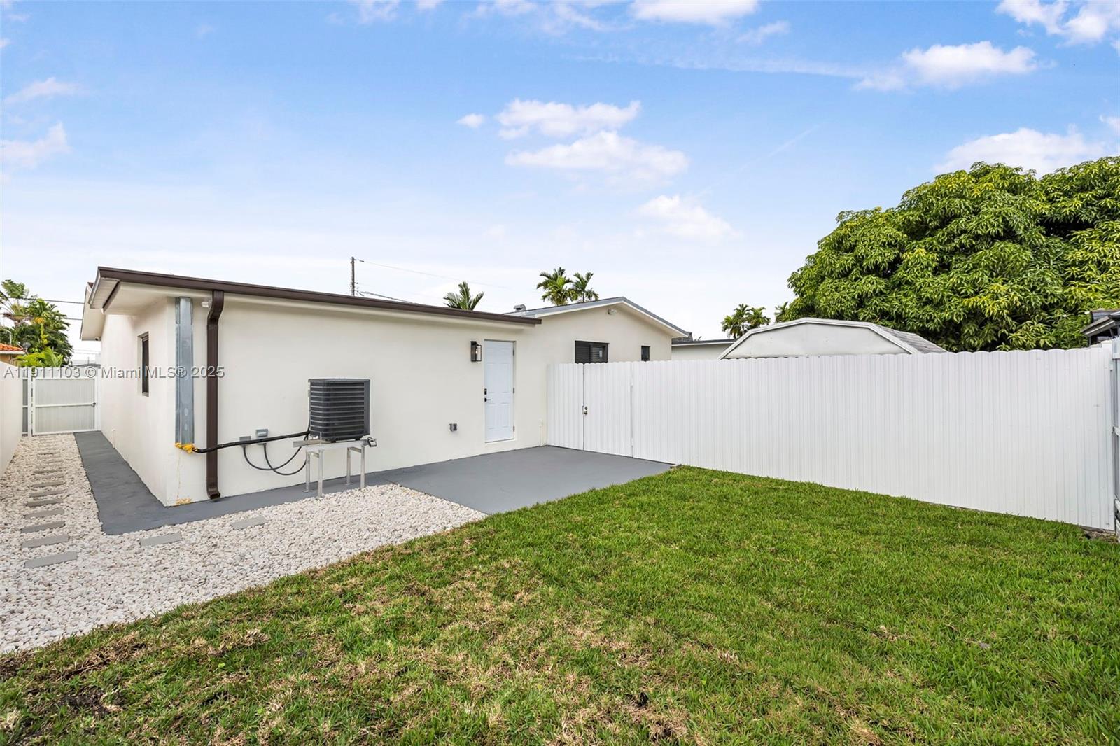 BIRD RD HIGHLANDS - Residential Income