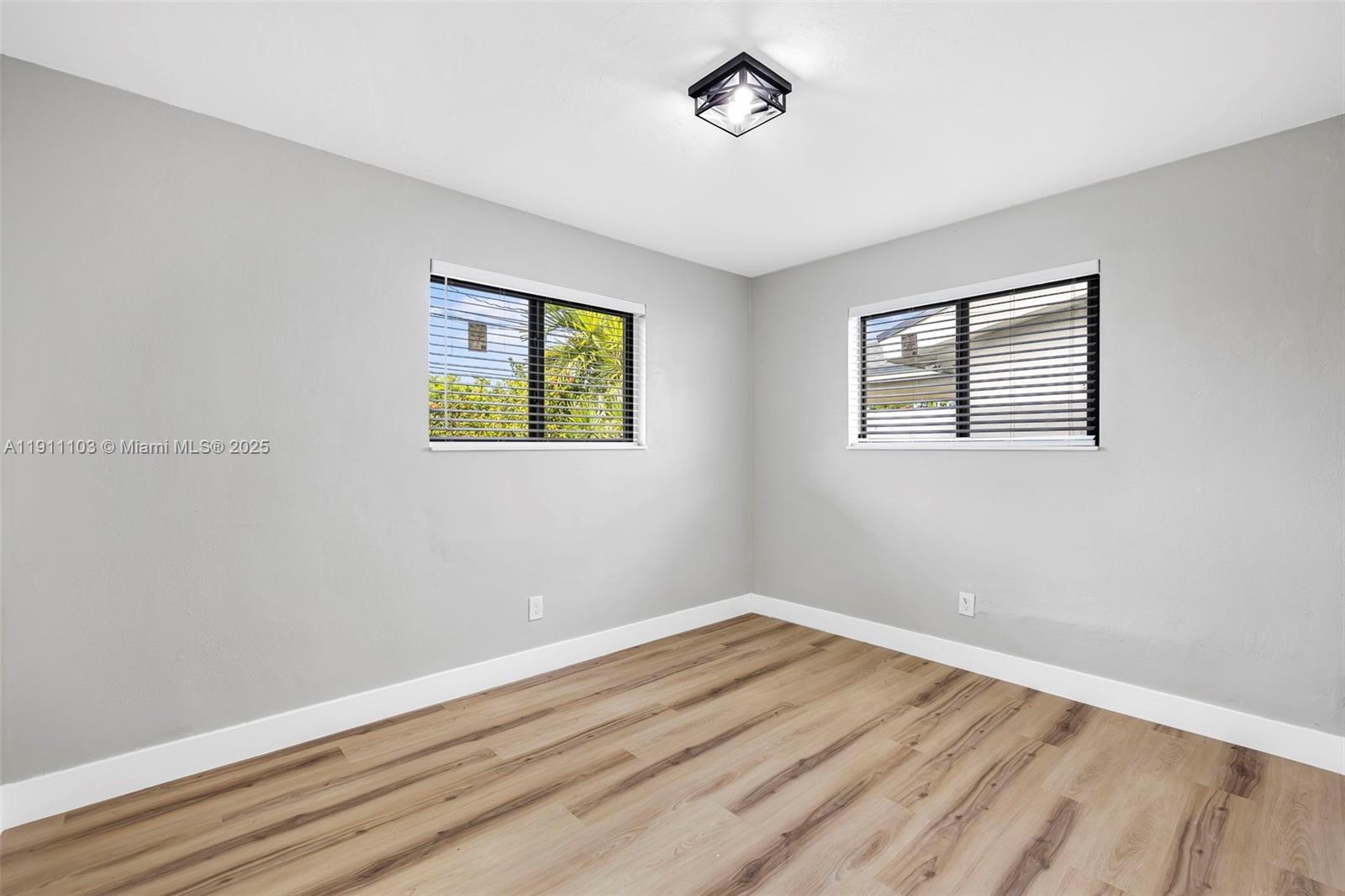 BIRD RD HIGHLANDS - Residential Income