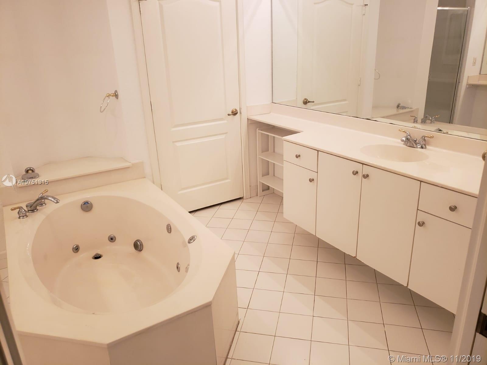 CAPTIVA CONDO E - Residential Lease