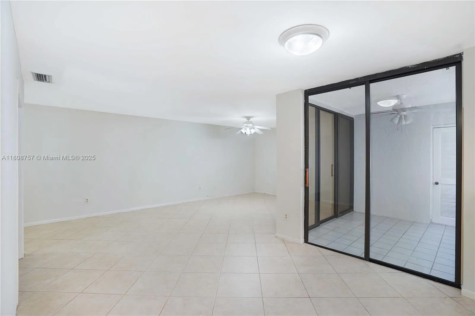 Aventura, Florida 33180, United States, 3 Bedrooms Bedrooms, ,2 BathroomsBathrooms,Residential,Active,136515