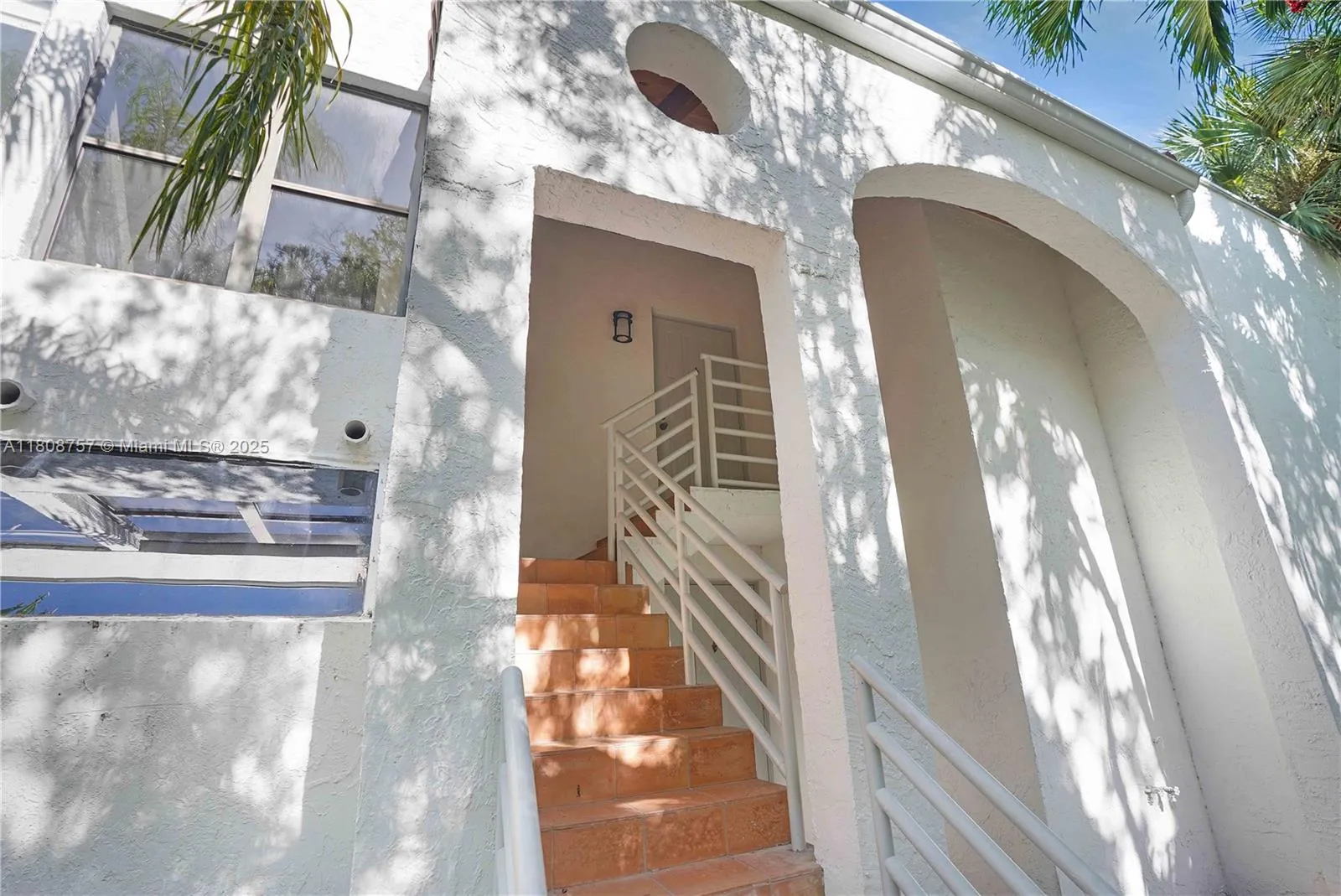 Aventura, Florida 33180, United States, 3 Bedrooms Bedrooms, ,2 BathroomsBathrooms,Residential,Active,136515