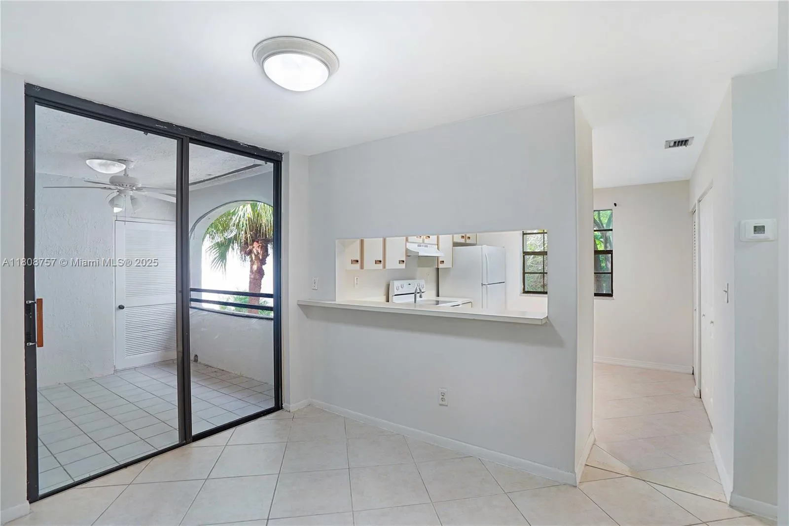 Aventura, Florida 33180, United States, 3 Bedrooms Bedrooms, ,2 BathroomsBathrooms,Residential,Active,136515