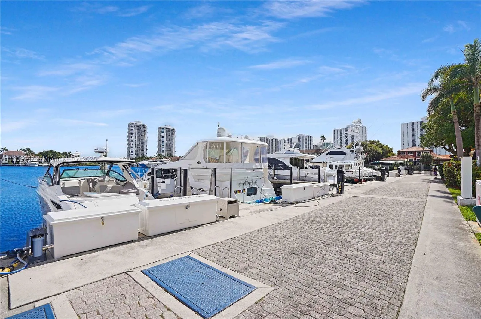 Aventura, Florida 33180, United States, 3 Bedrooms Bedrooms, ,2 BathroomsBathrooms,Residential,Active,136515