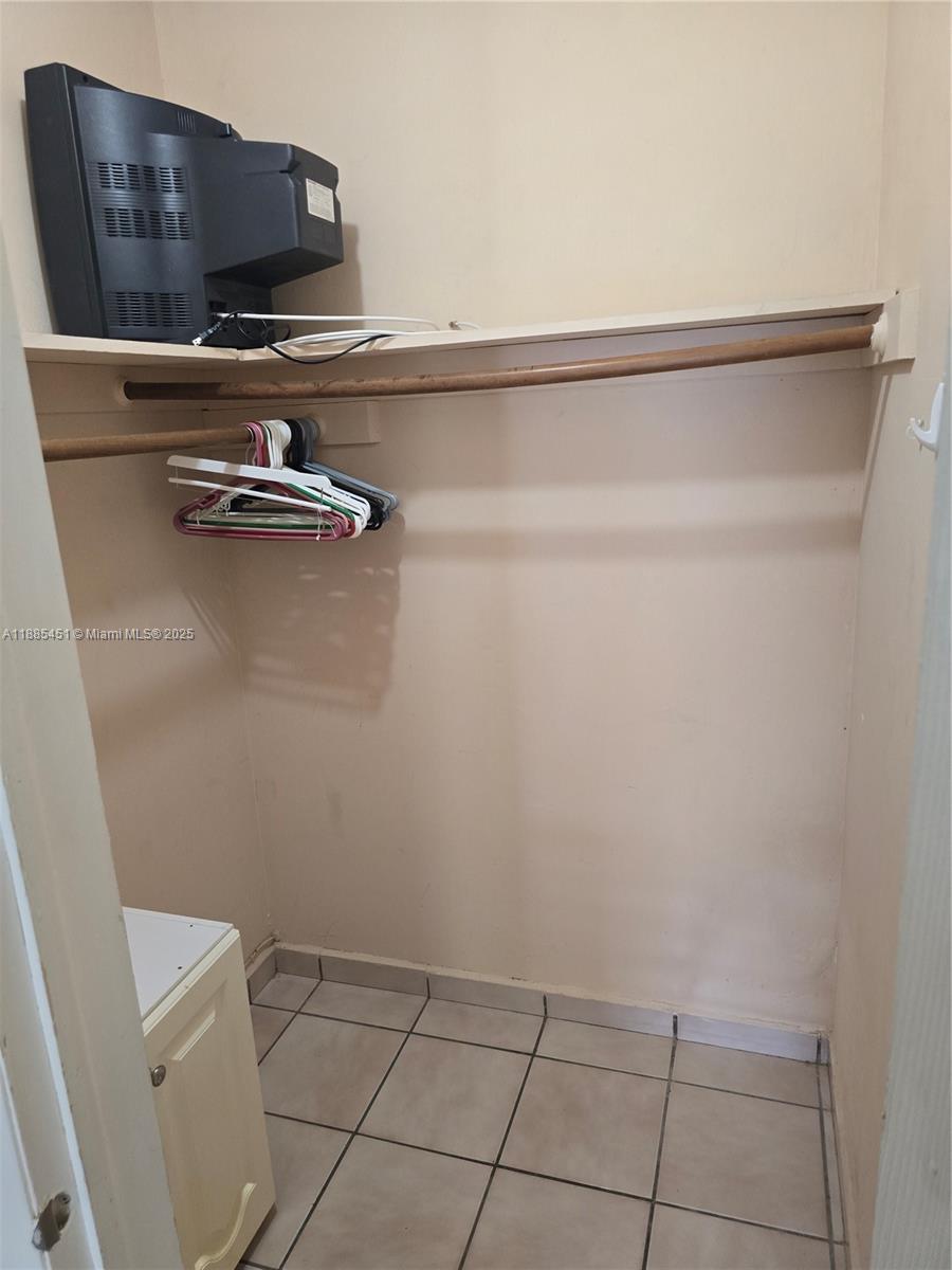 ANDERSON VILLAS - Residential Lease