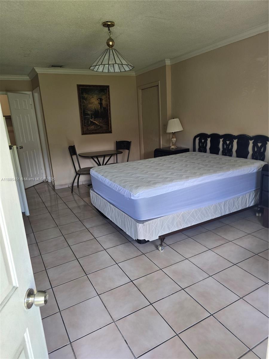 ANDERSON VILLAS - Residential Lease