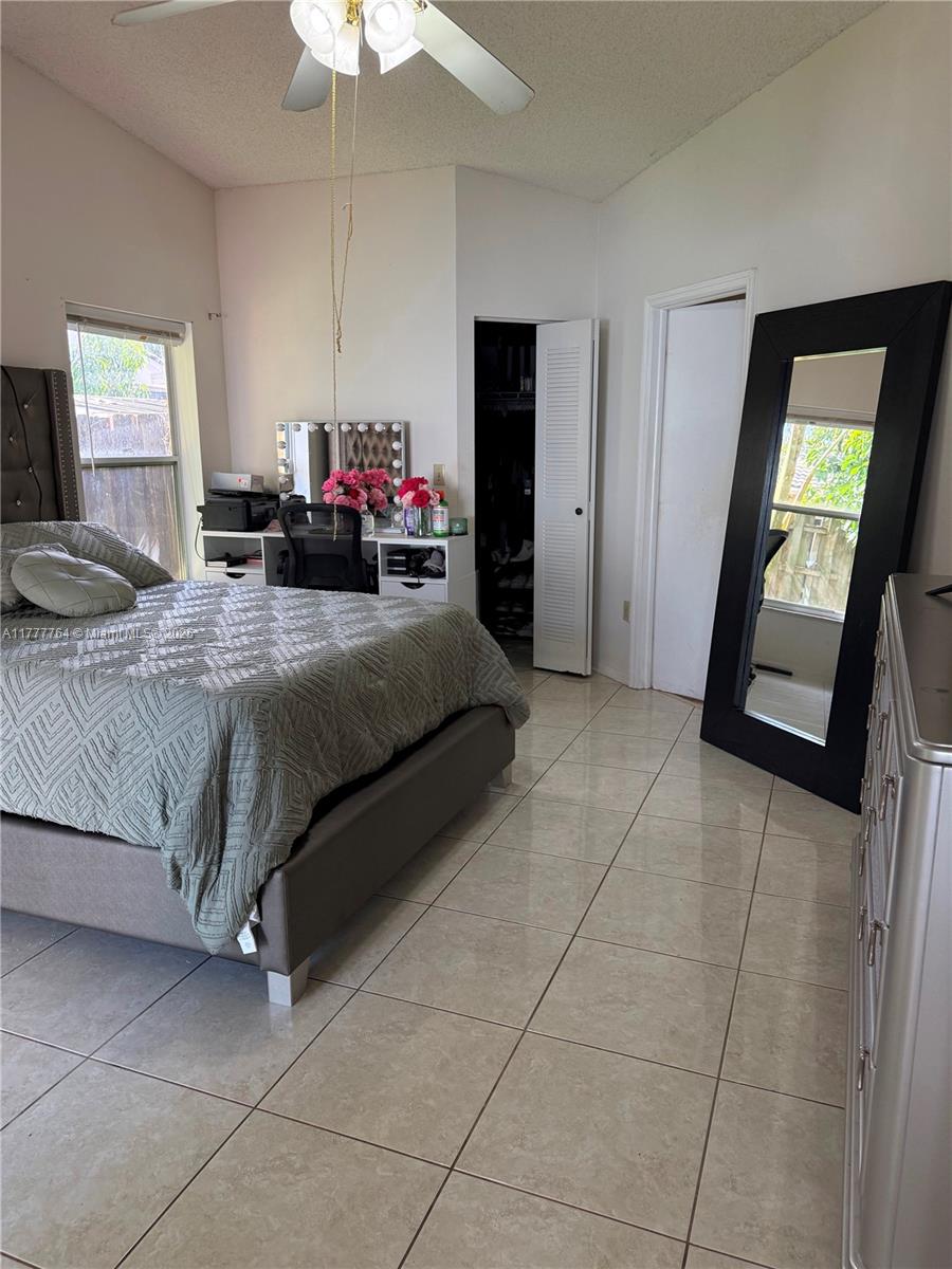 BISCAYNE POINT SOUTH - Residential