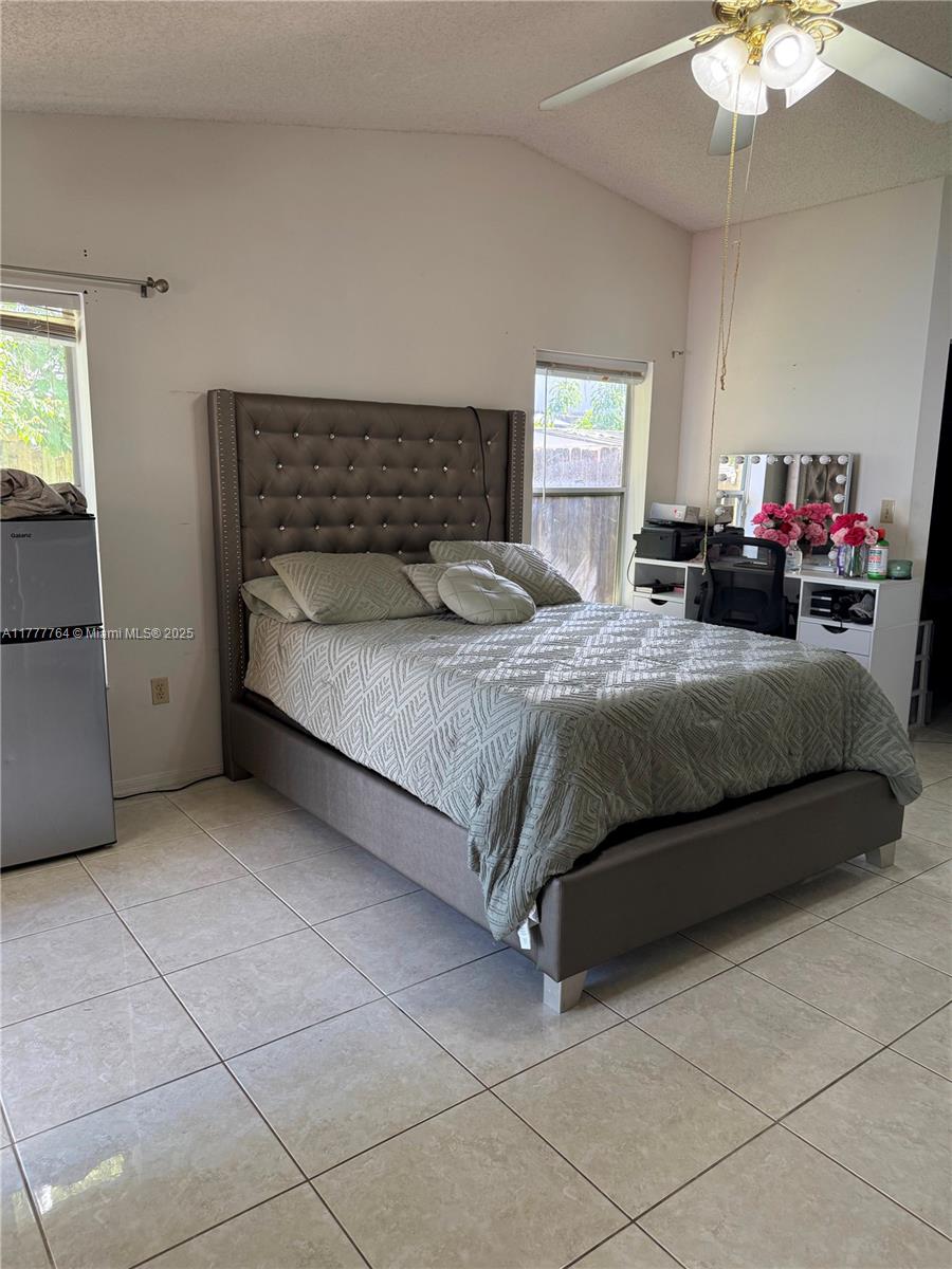 BISCAYNE POINT SOUTH - Residential