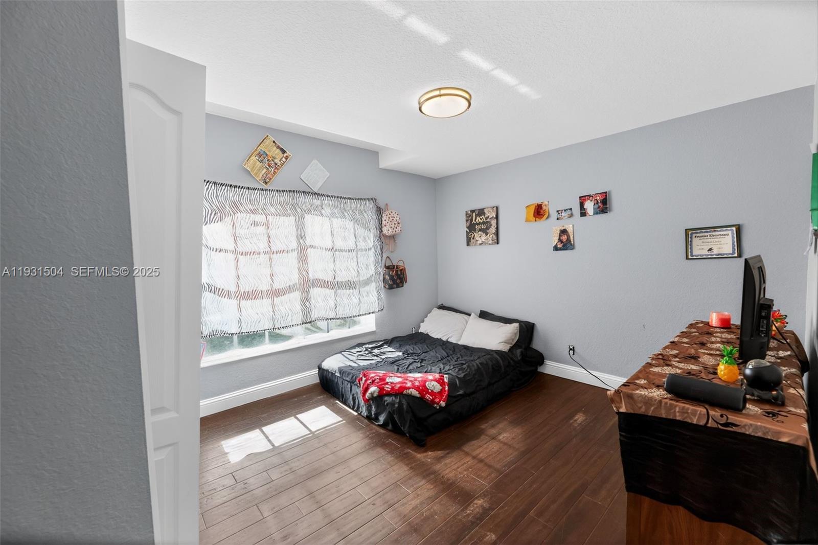 36-42-40~ S 242.9 FT OF N - Residential