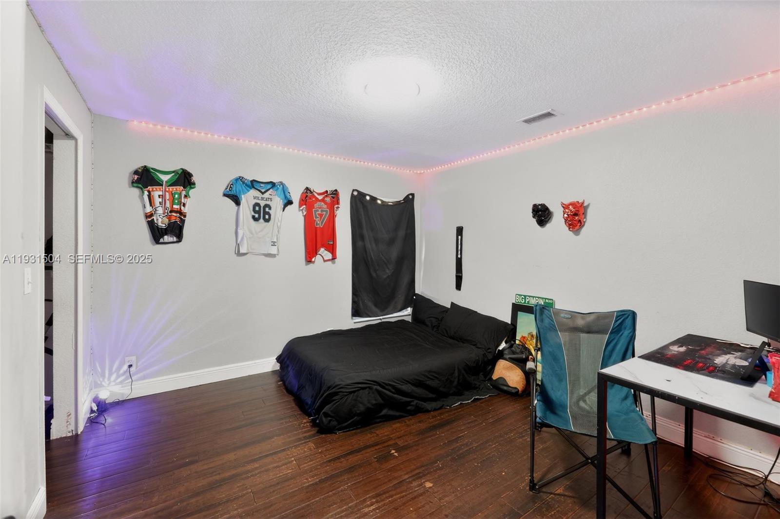 36-42-40~ S 242.9 FT OF N - Residential