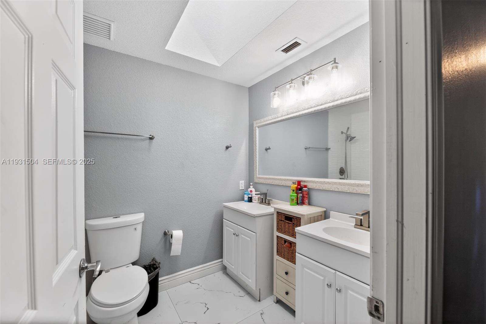 36-42-40~ S 242.9 FT OF N - Residential