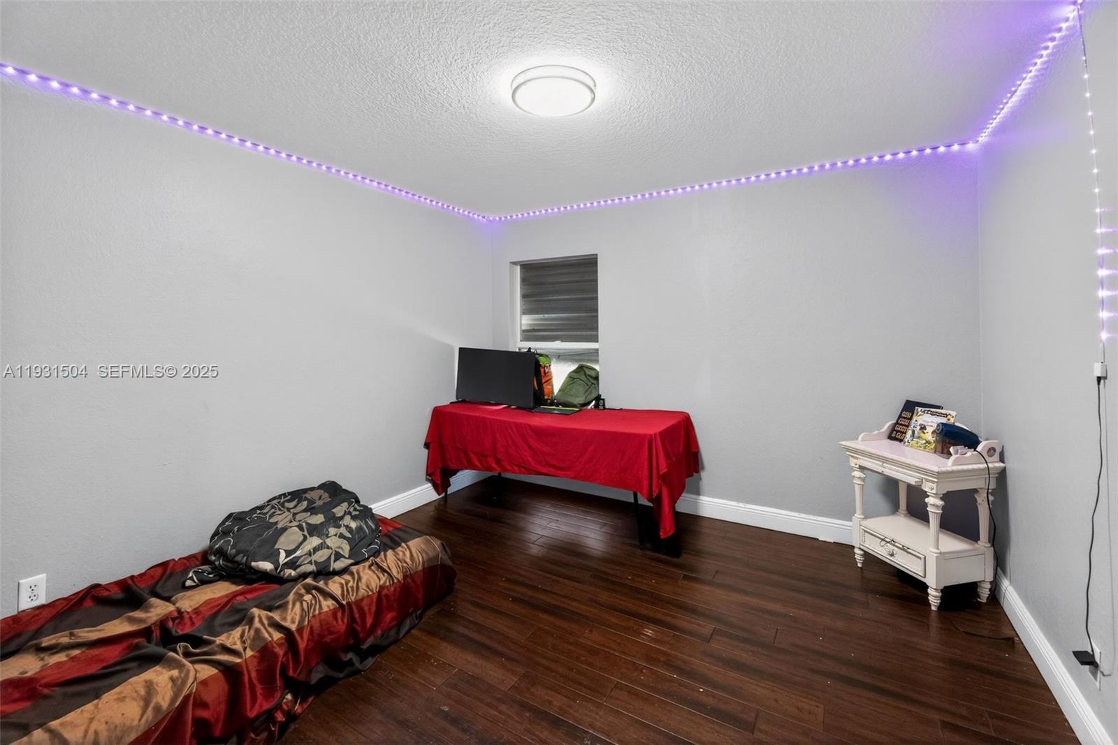 36-42-40~ S 242.9 FT OF N - Residential