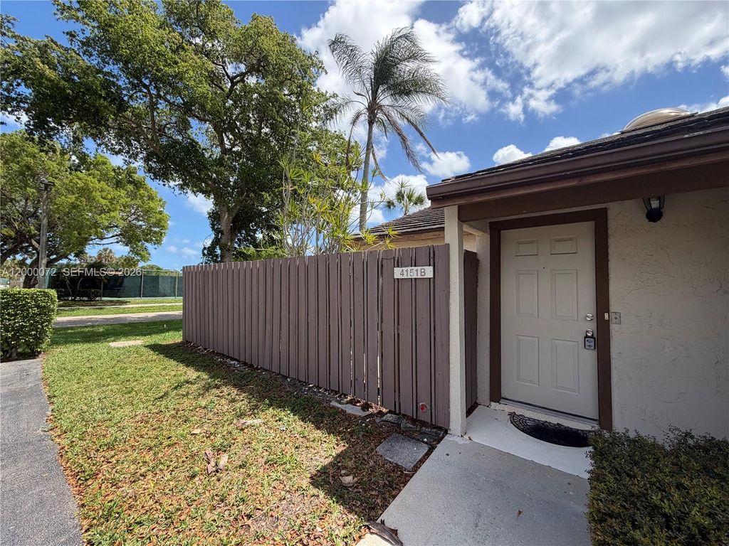 Photo of 4151 Palm Bay Cir #B, West Palm Beach, FL 33406 (MLS # A12000072)