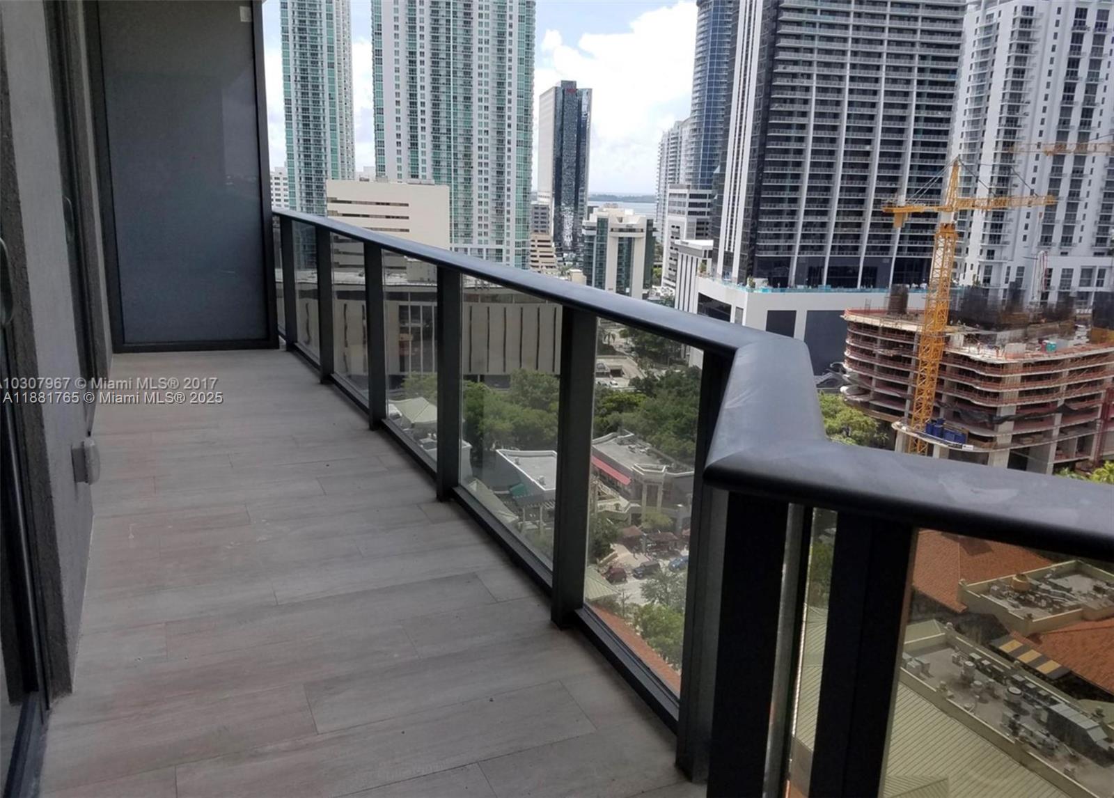 55 SW 9th St 1604