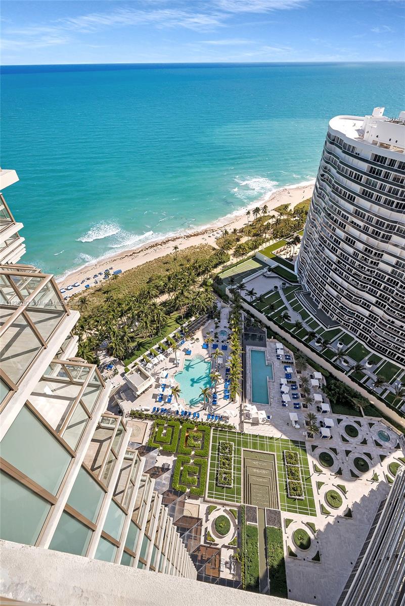 BAL HARBOUR CENTER CONDO - Residential