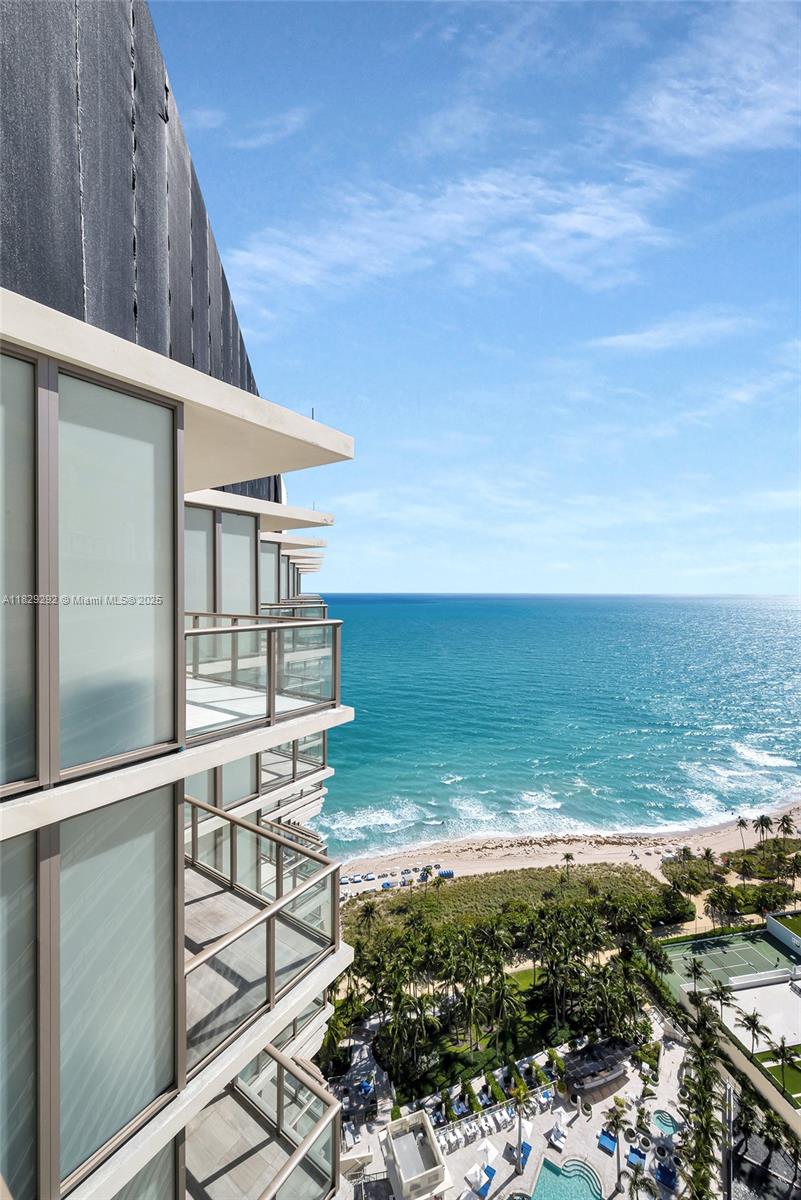 BAL HARBOUR CENTER CONDO - Residential