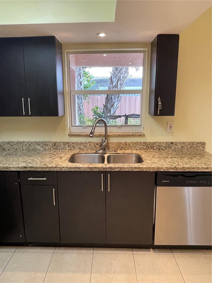 Abitare Villas Condo - Residential Lease