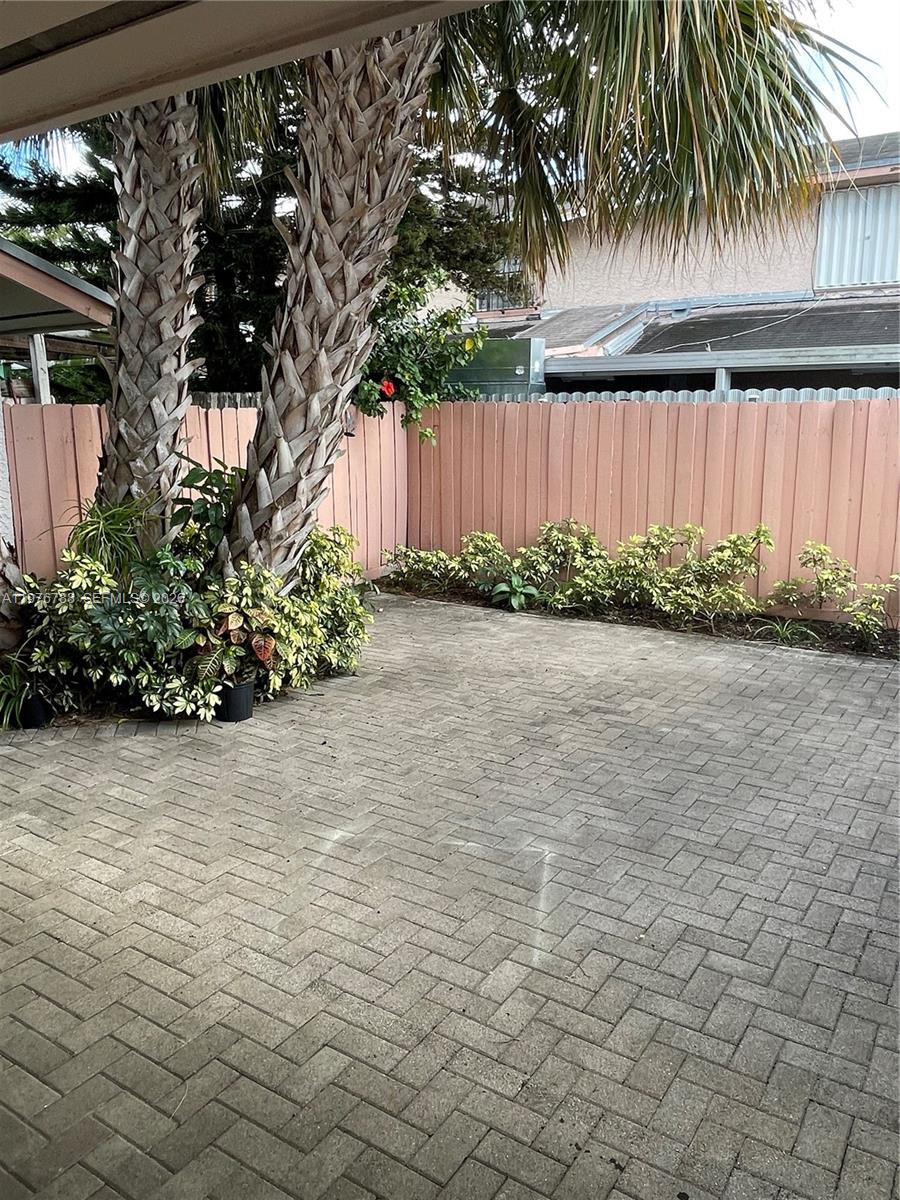 Abitare Villas Condo - Residential Lease