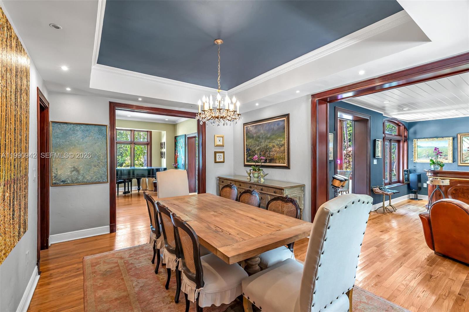 THE MOORINGS - Residential