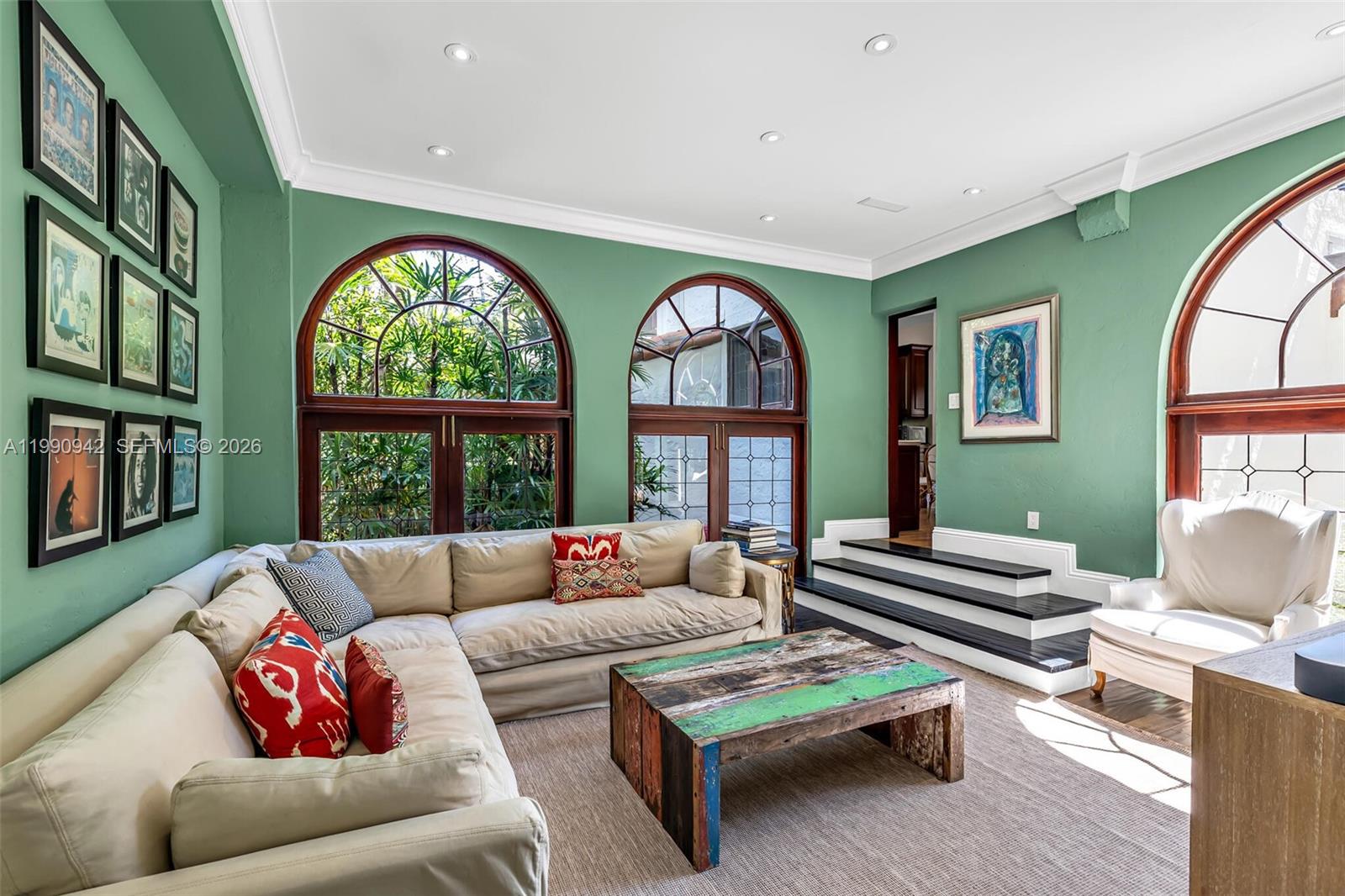 THE MOORINGS - Residential