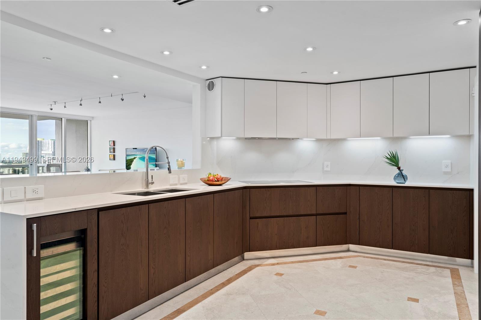 SANTA MARIA CONDO - Residential