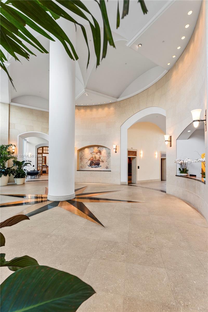 SANTA MARIA CONDO - Residential