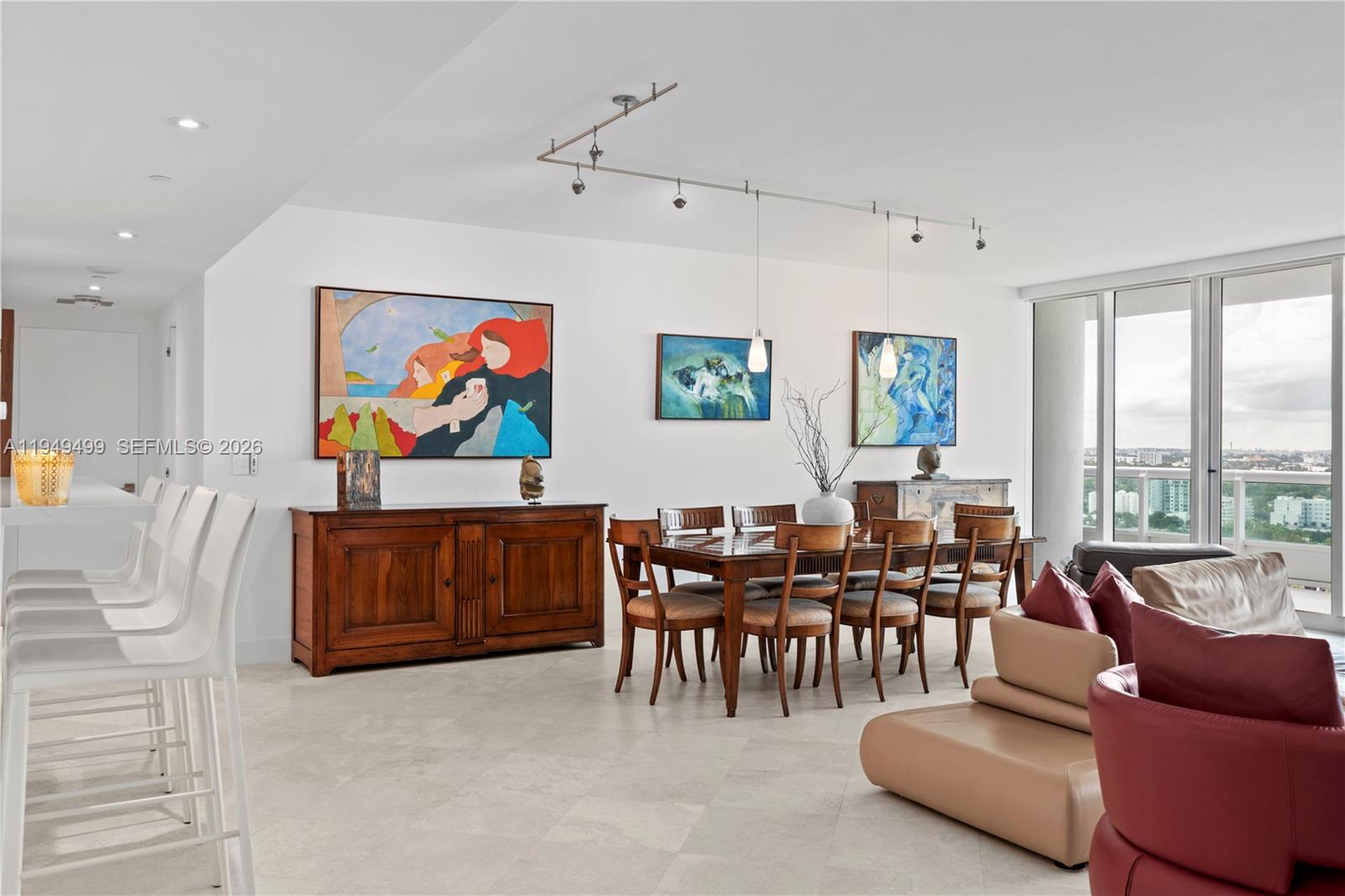 SANTA MARIA CONDO - Residential