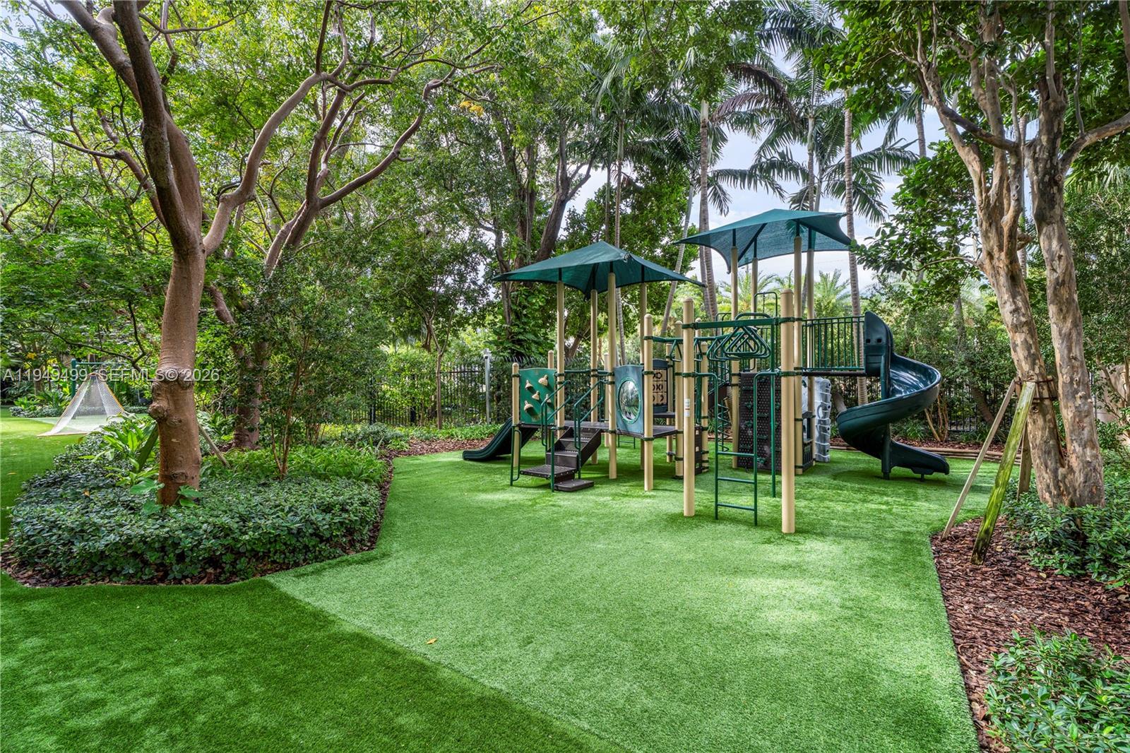 SANTA MARIA CONDO - Residential