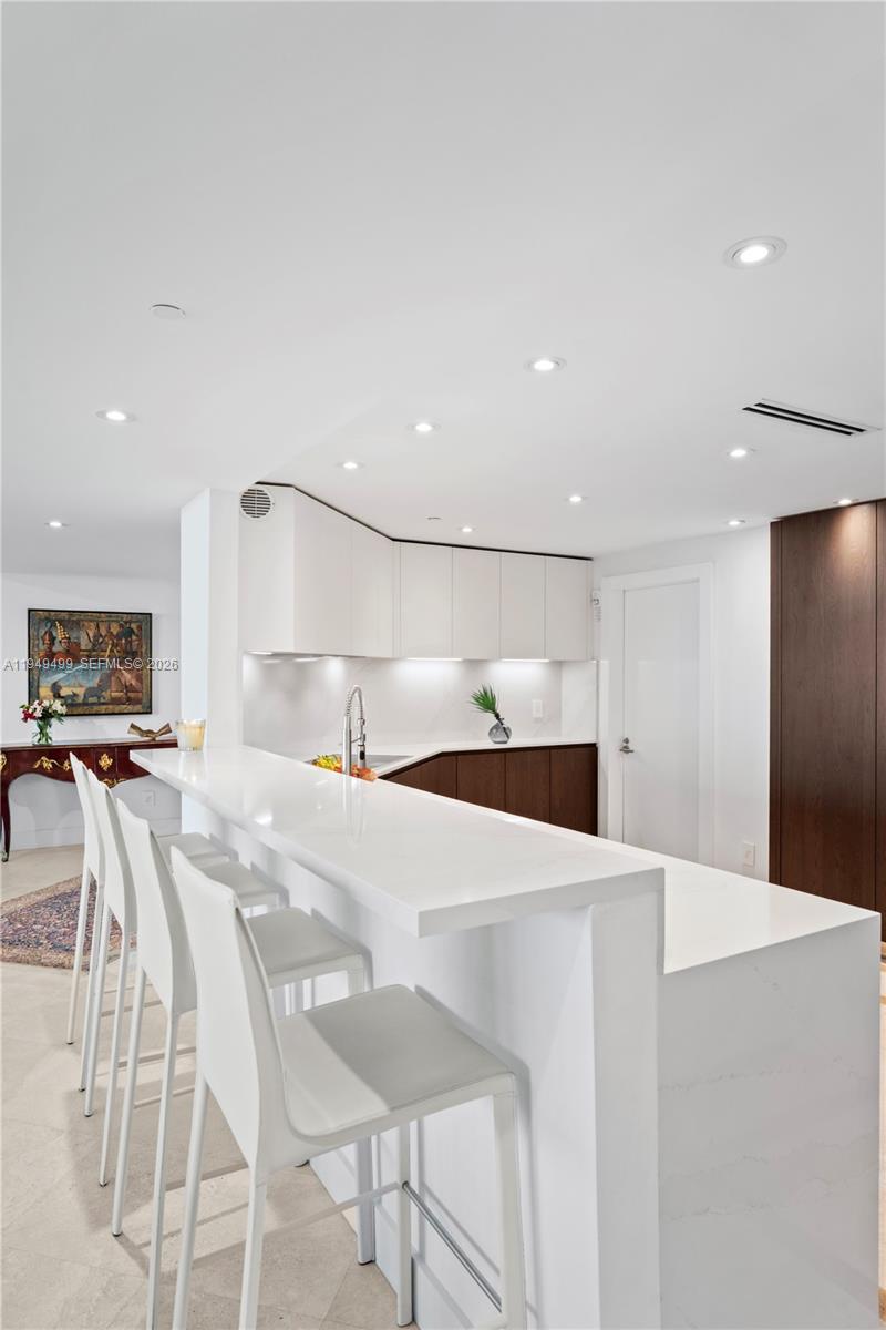 SANTA MARIA CONDO - Residential