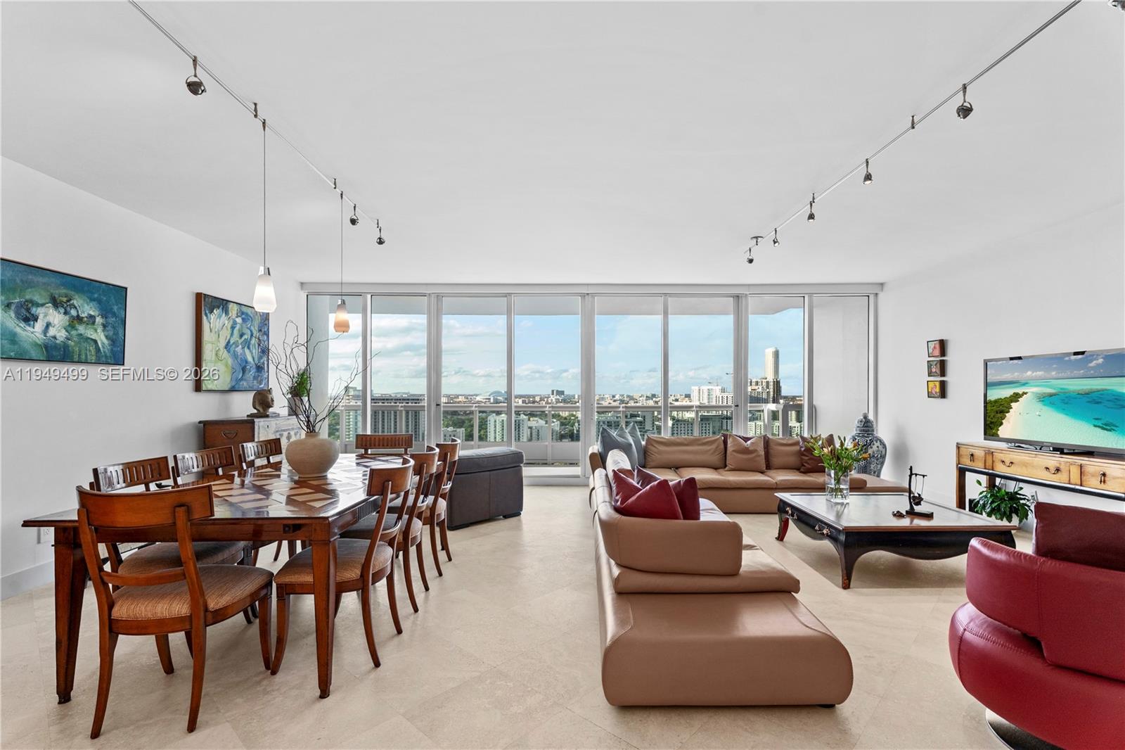 SANTA MARIA CONDO - Residential