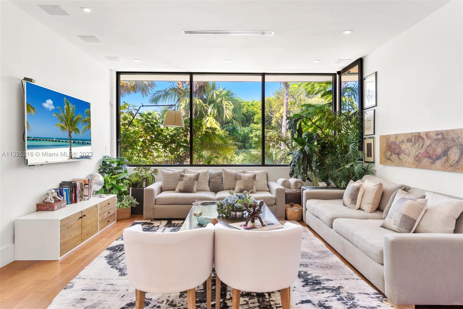 SUNSET ISLANDS-ISLAND NO - Residential