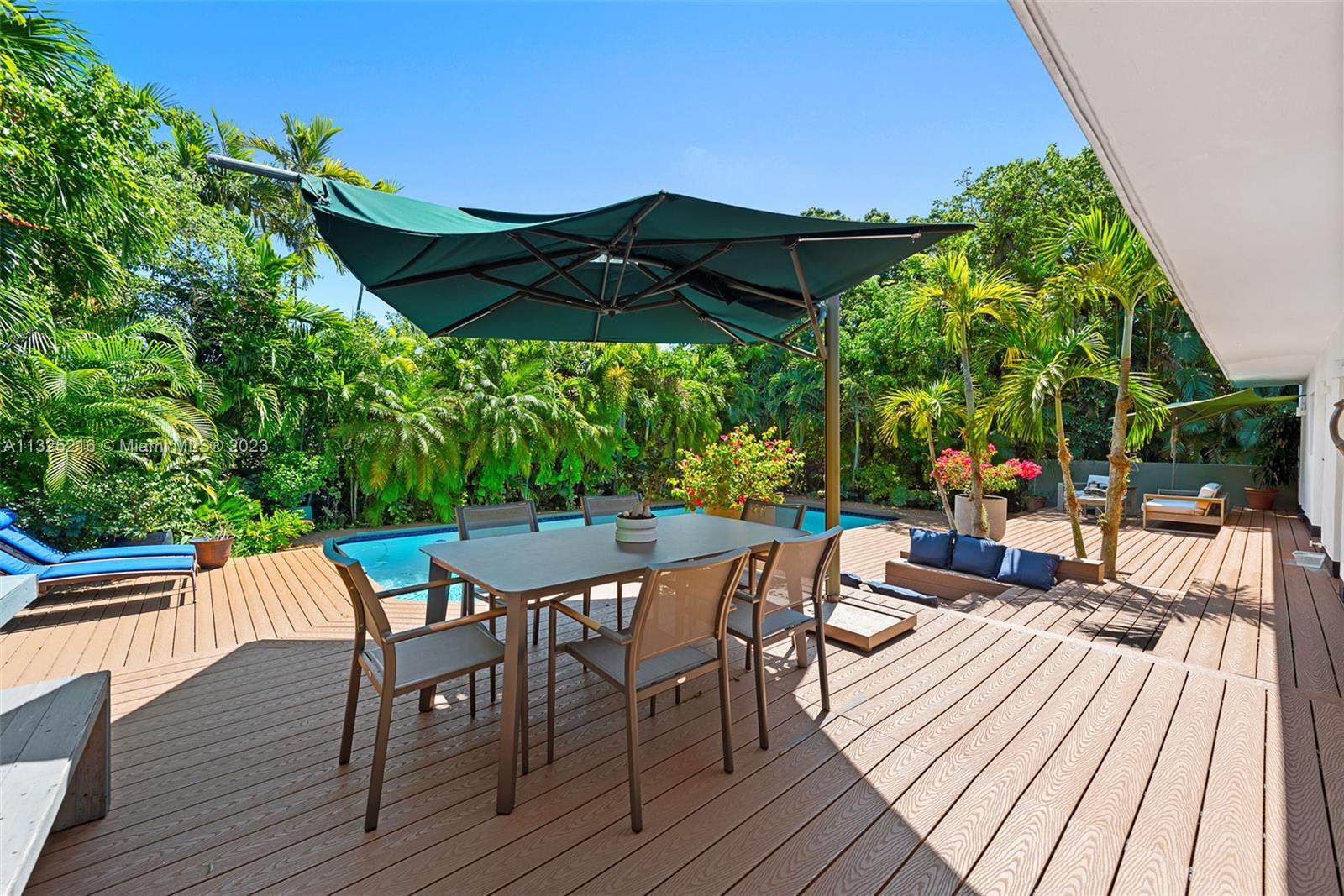 SUNSET ISLANDS-ISLAND NO - Residential