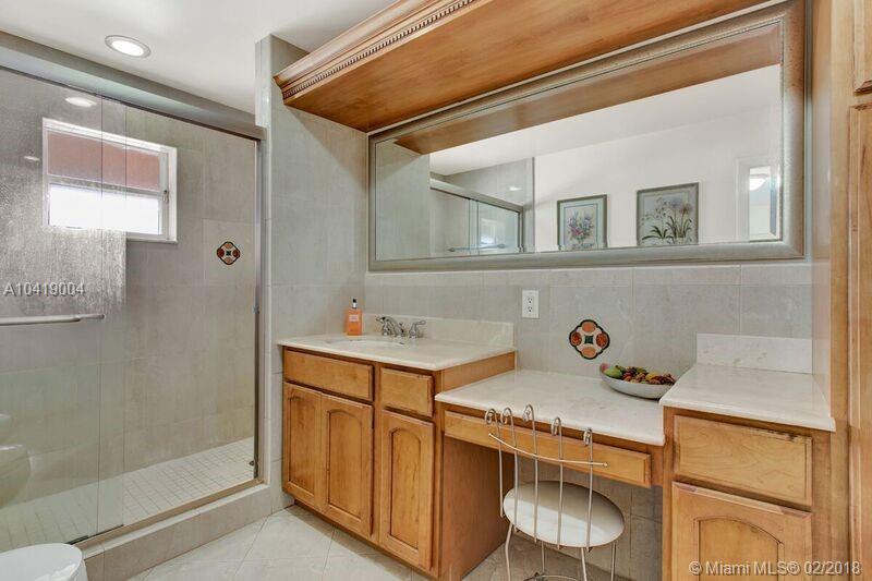 KENDALL PLACE - Residential