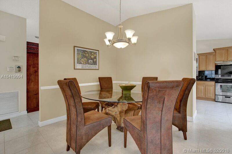 KENDALL PLACE - Residential