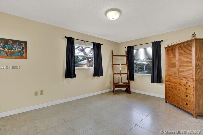 KENDALL PLACE - Residential