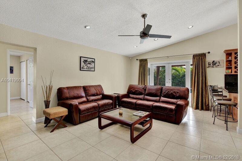 KENDALL PLACE - Residential