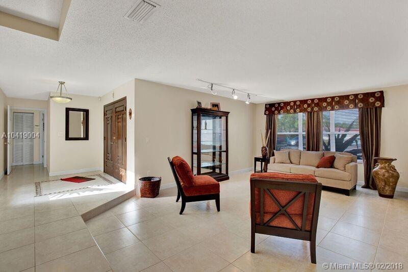 KENDALL PLACE - Residential