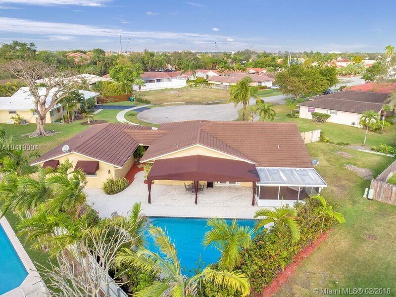 KENDALL PLACE - Residential