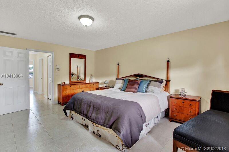 KENDALL PLACE - Residential