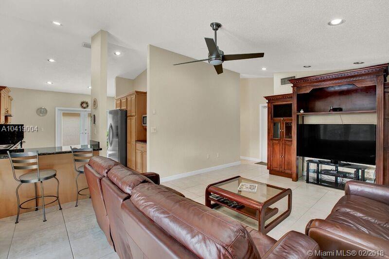 KENDALL PLACE - Residential